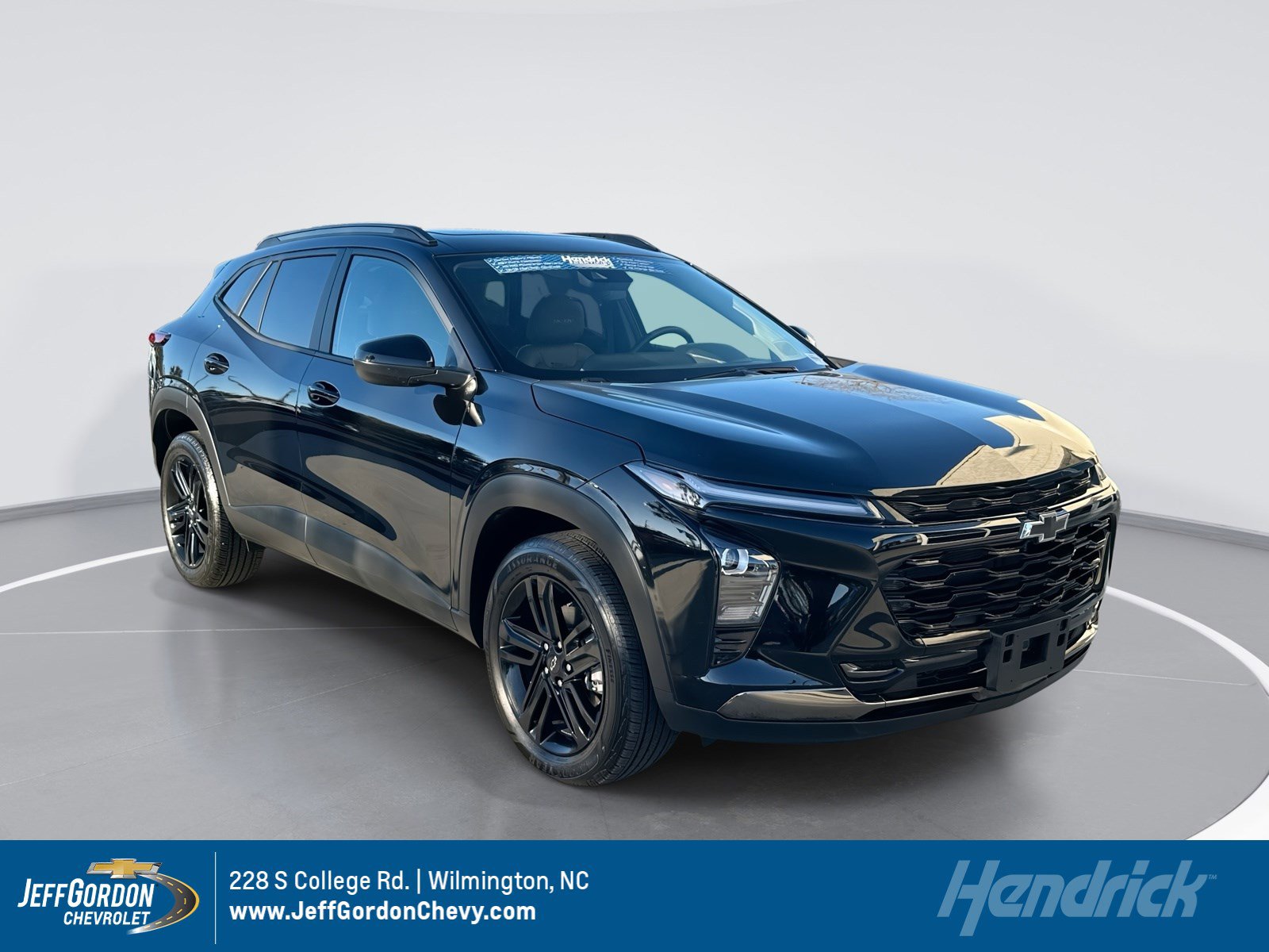 Certified 2025 Chevrolet Trax ACTIV w/ Sunroof Package image 1