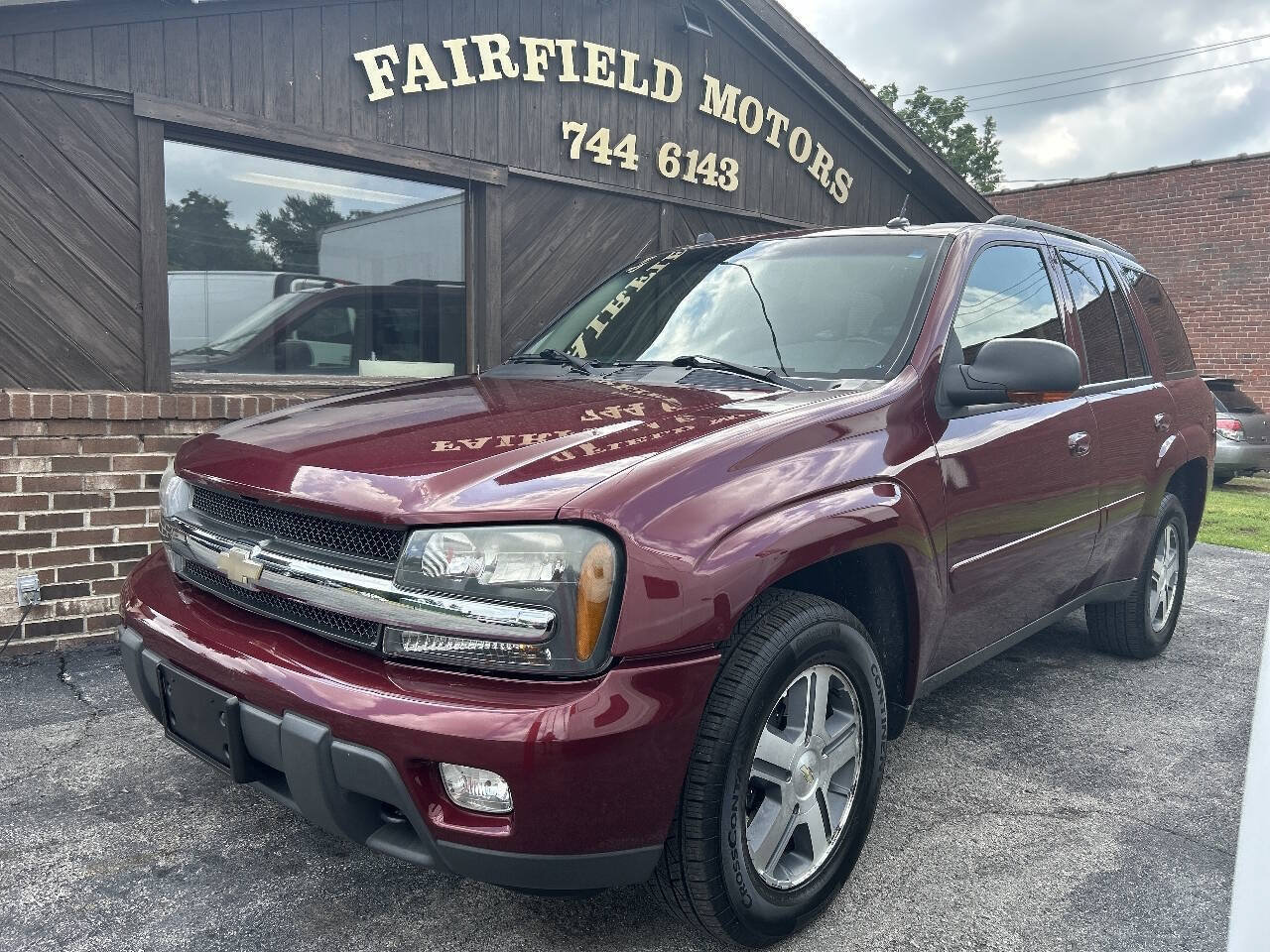 Used 2005 Chevrolet TrailBlazer LT AWD/4WD image 1