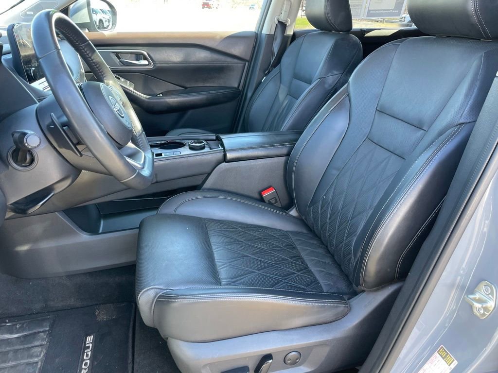 Certified 2023 Nissan Rogue Platinum w/ Platinum Premium Package AWD/4WD image 7