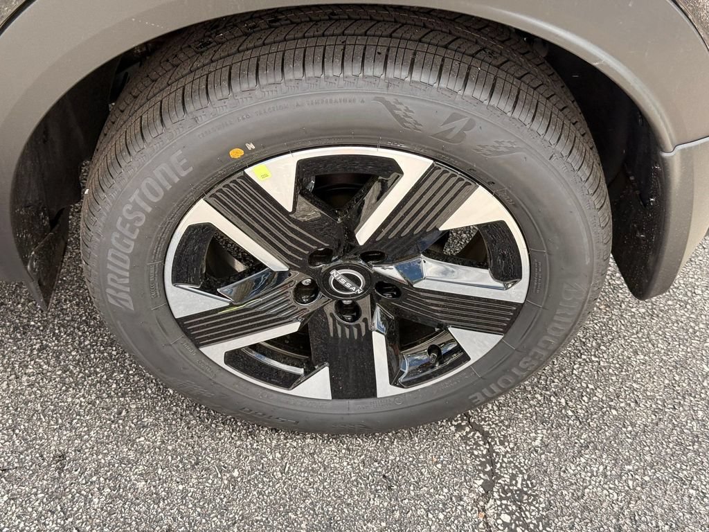 New 2026 Nissan Kicks SV w/ SV Premium Package AWD/4WD image 13