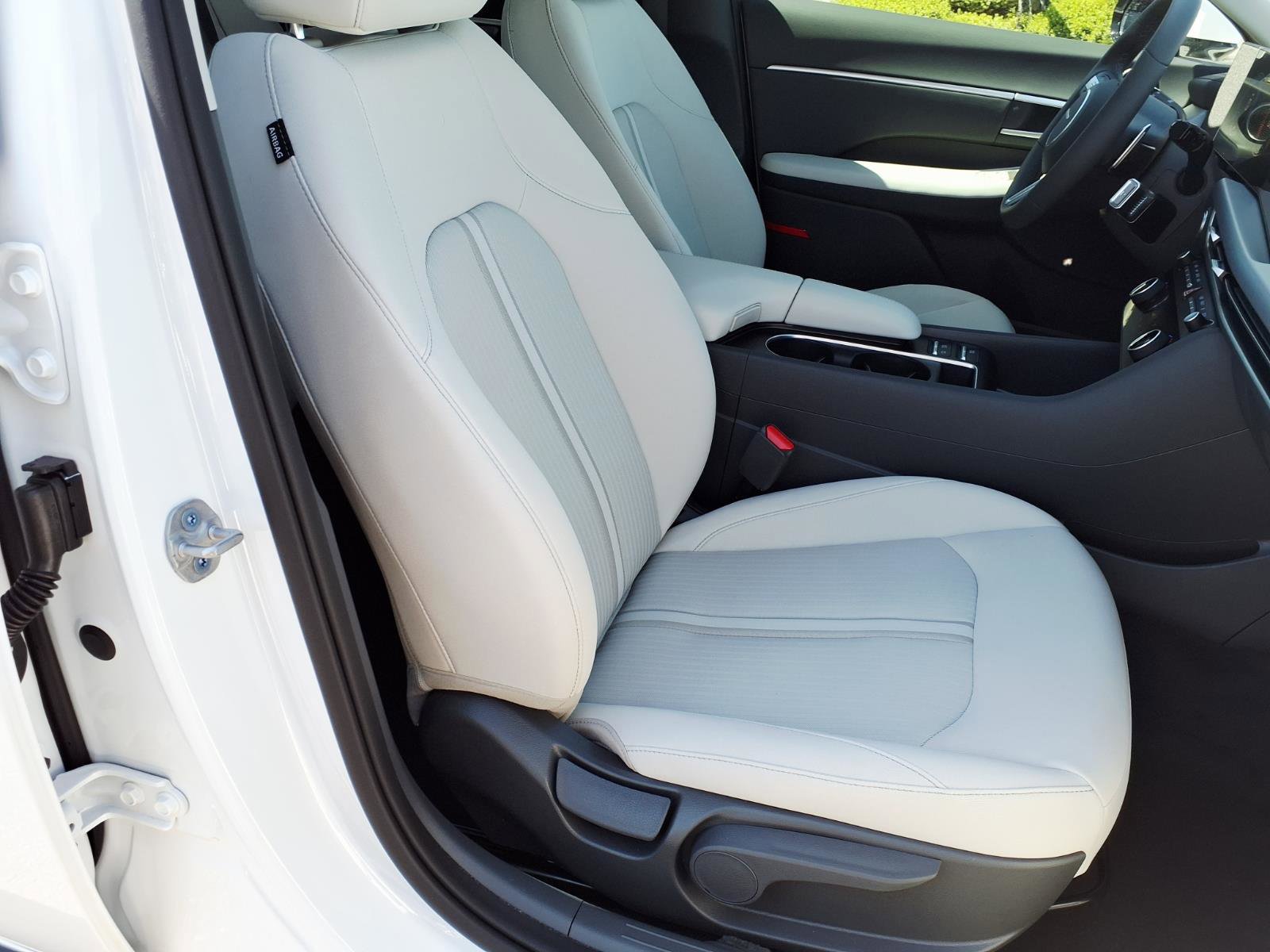 New 2026 Hyundai Sonata SEL FWD image 7