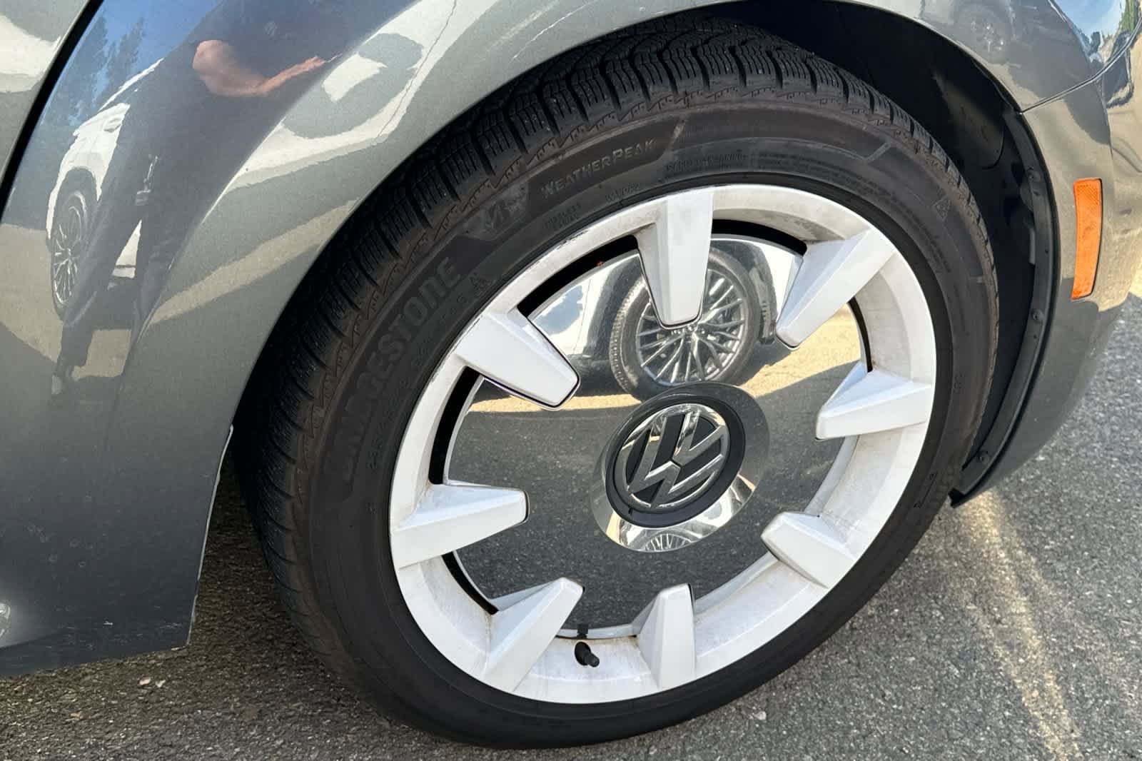 Used 2019 Volkswagen Beetle 2.0T Final Edition SEL FWD image 12