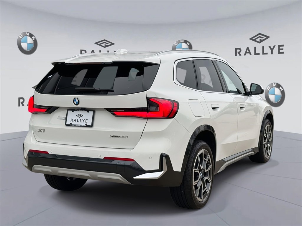 Certified 2025 BMW X1 xDrive28i w/ Technology Package image 4