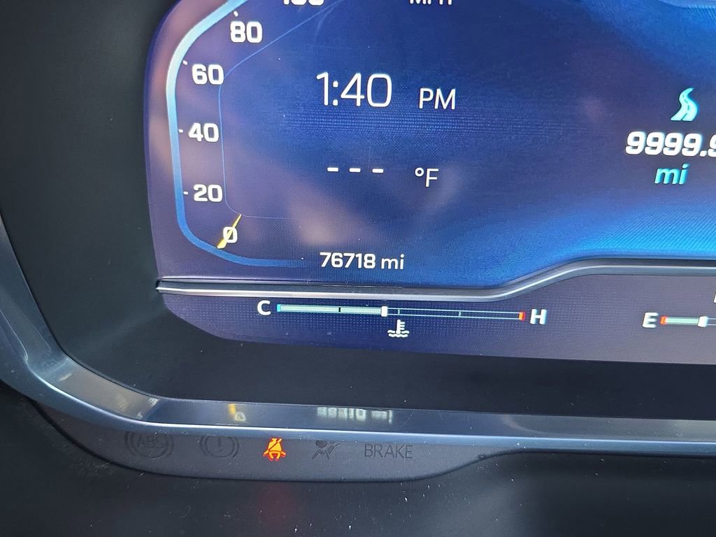 Used 2022 Chevrolet Suburban LT w/ Luxury Package RWD image 29