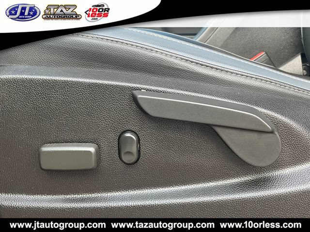 Used 2021 Chevrolet Colorado Z71 AWD/4WD image 11