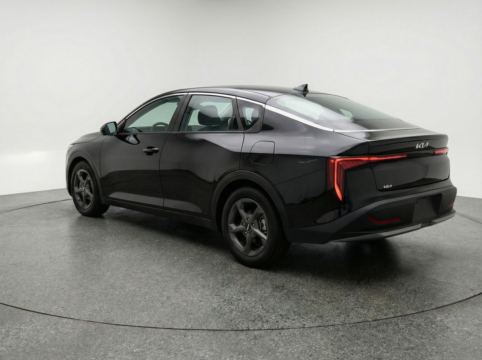 Used 2025 Kia K4 LXS image 6