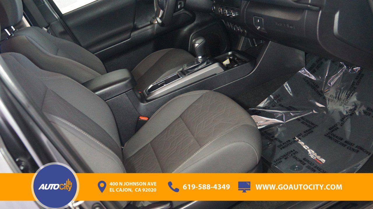 Used 2019 Toyota Tacoma TRD Sport w/ Technology Package RWD image 8