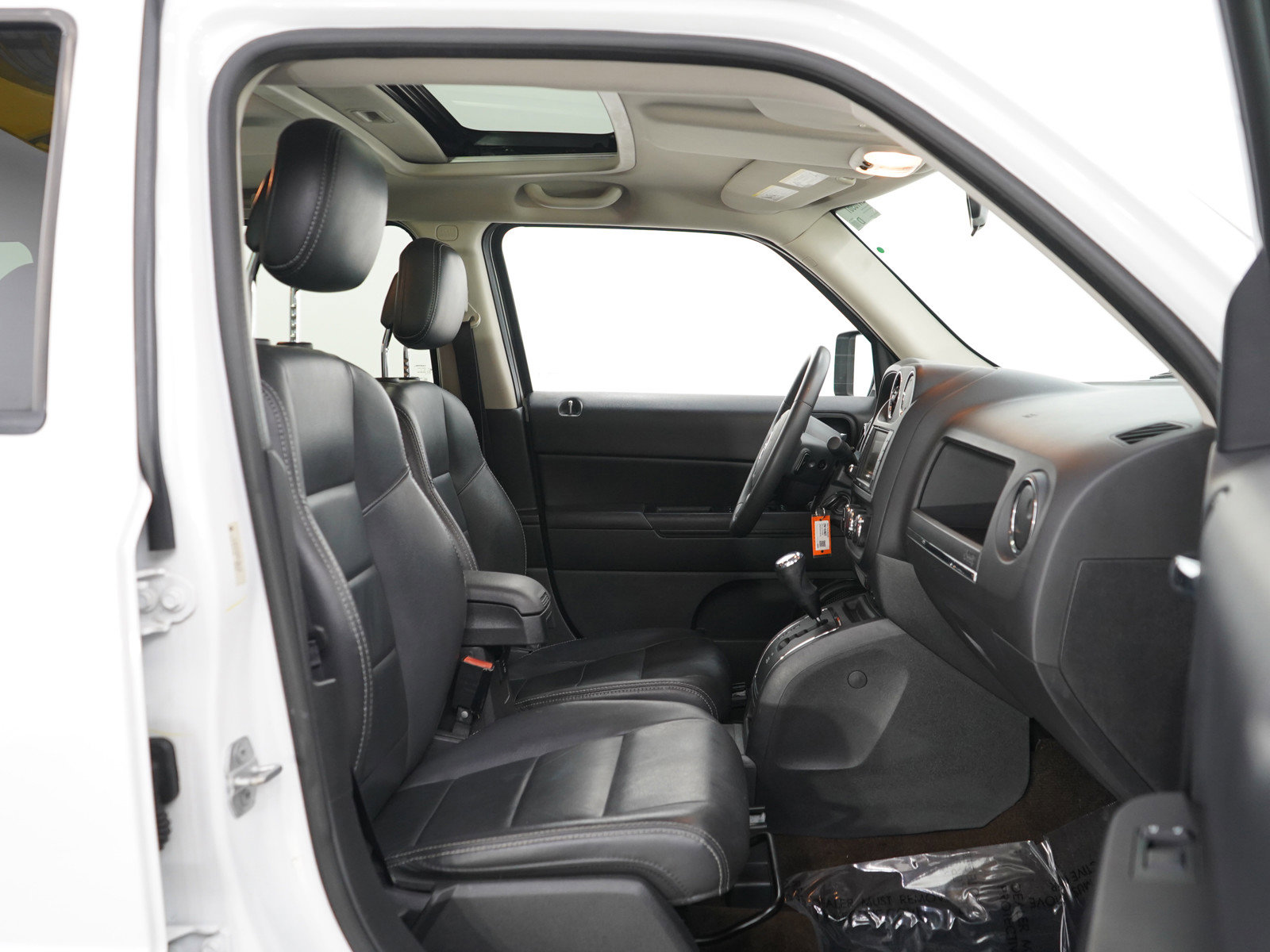 Used 2015 Jeep Patriot High Altitude image 10