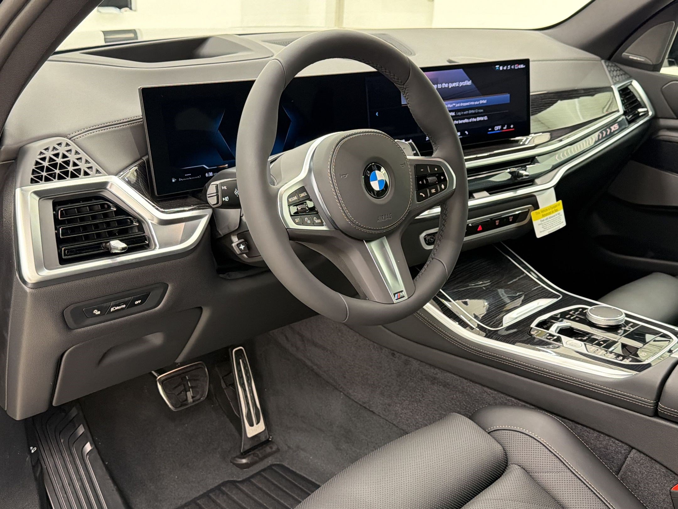 New 2026 BMW X5 xDrive40i w/ M Sport Package AWD/4WD image 4