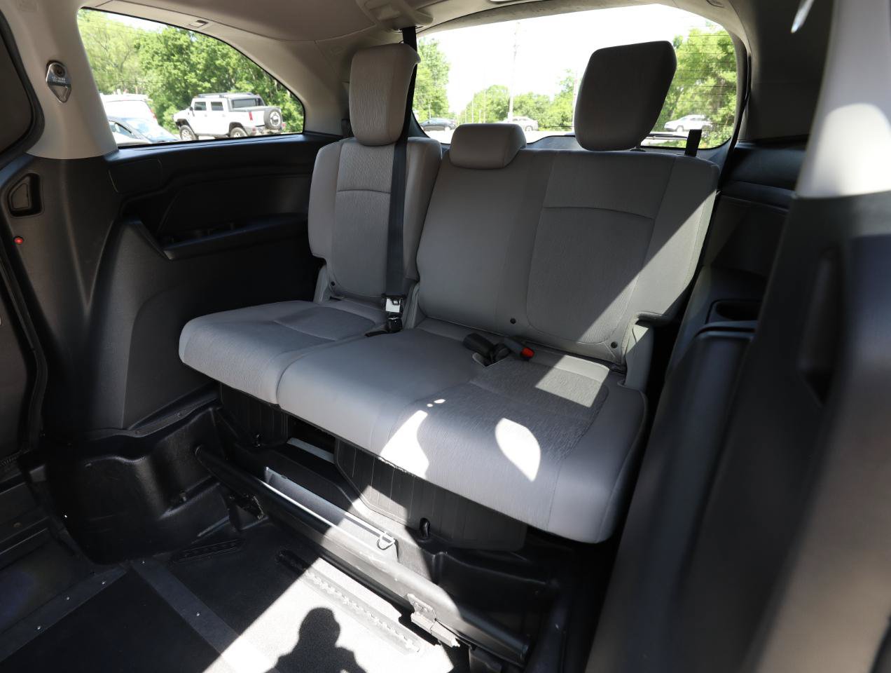 Used 2019 Honda Odyssey EX image 12
