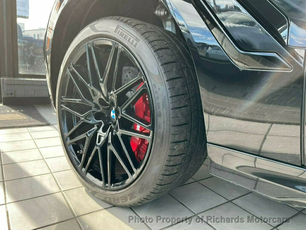 Used 2022 BMW X6 M image 12