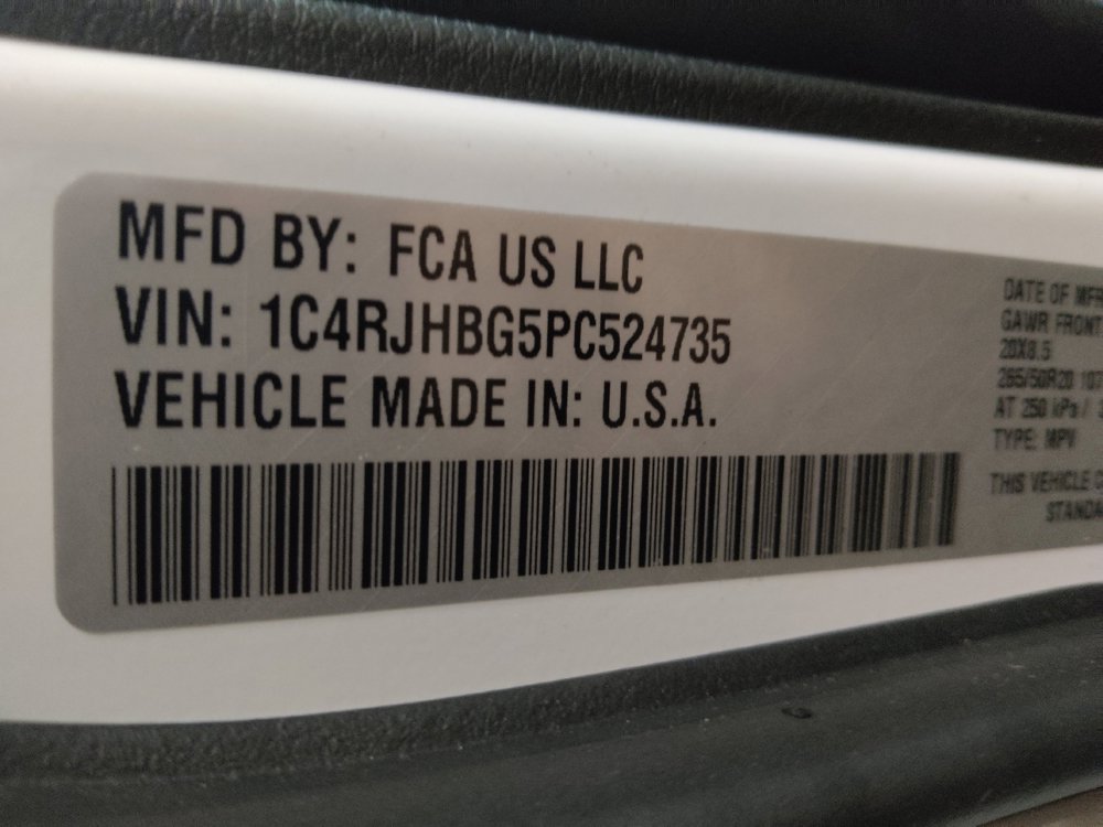 Used 2023 Jeep Grand Cherokee Limited w/ MOPAR Finishing Package AWD/4WD image 33