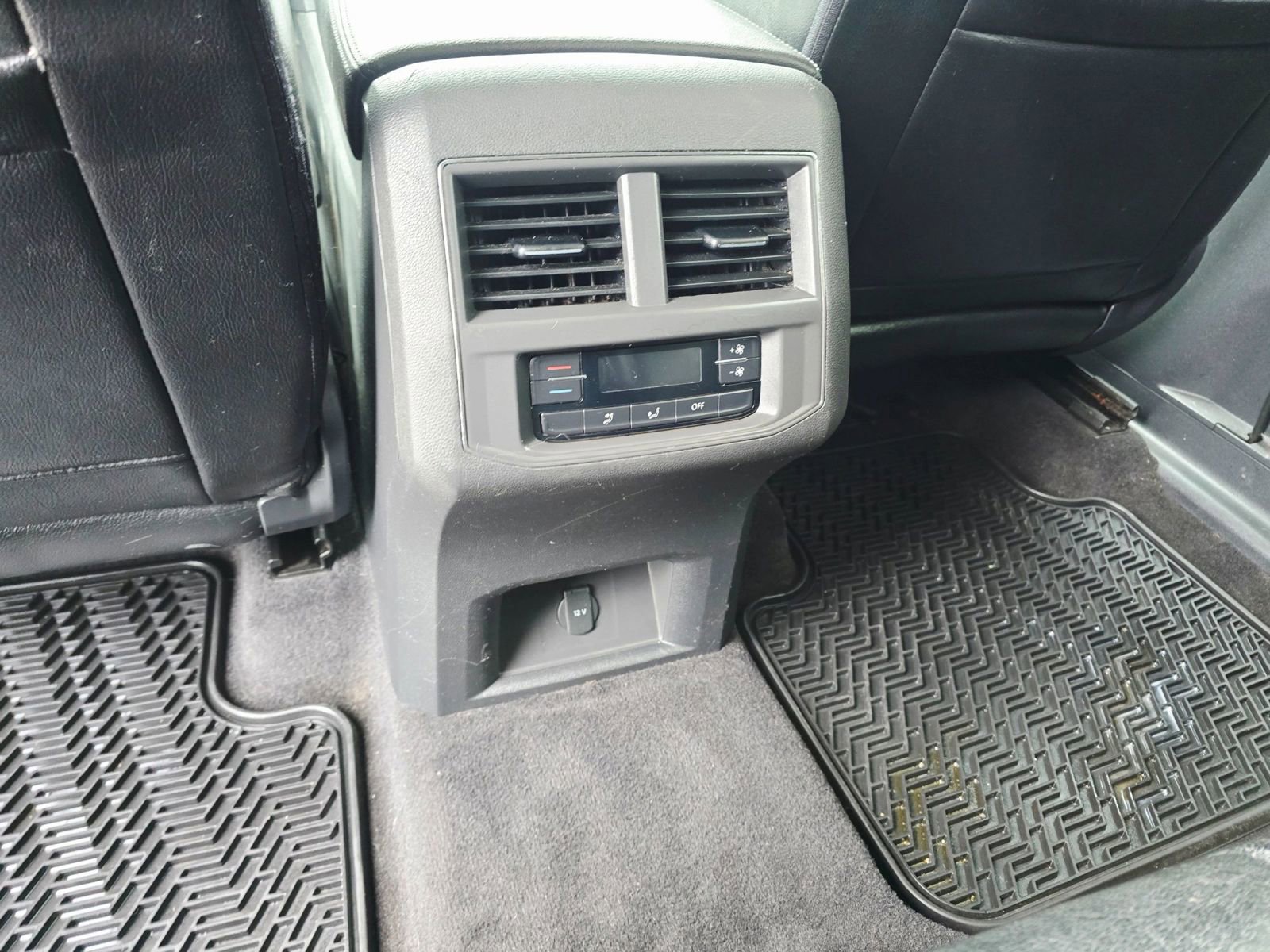 Used 2018 Volkswagen Atlas Launch Edition image 38