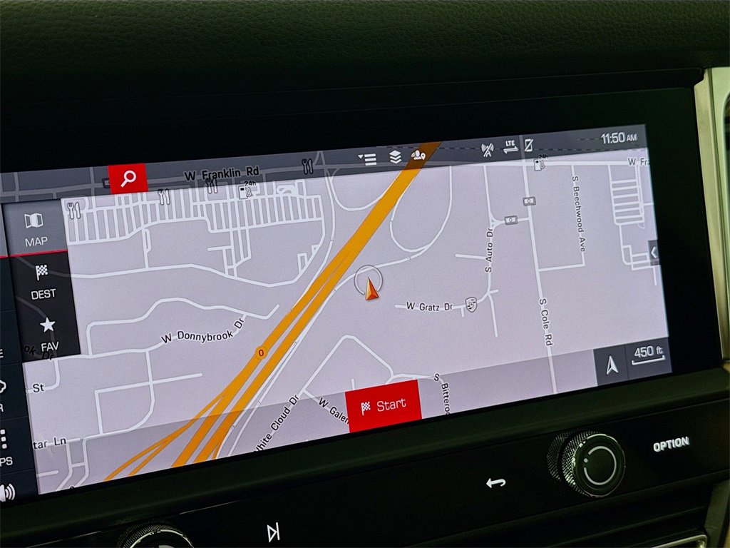 Used 2023 Porsche Macan image 14