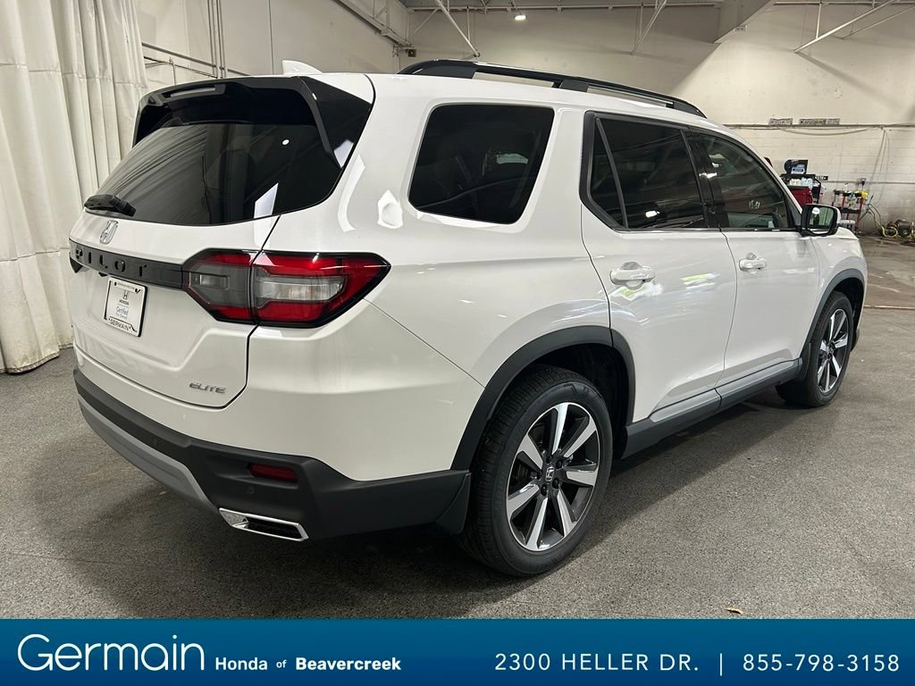 Certified 2025 Honda Pilot Elite image 9