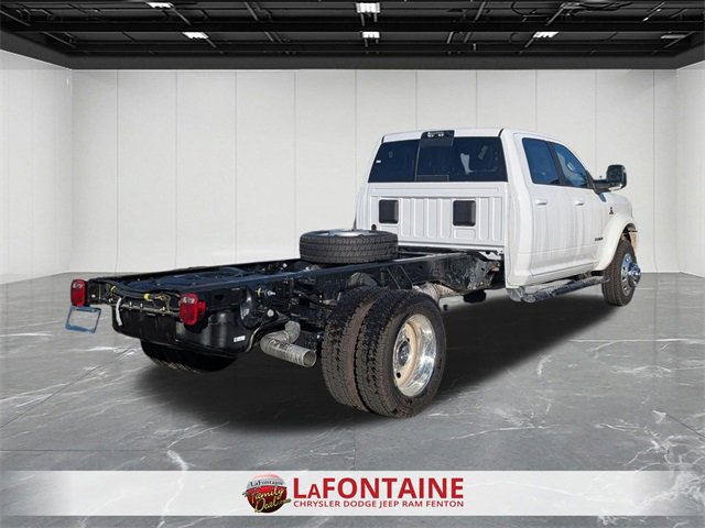 New 2026 RAM 5500 Tradesman w/ Laramie Trim Package image 5