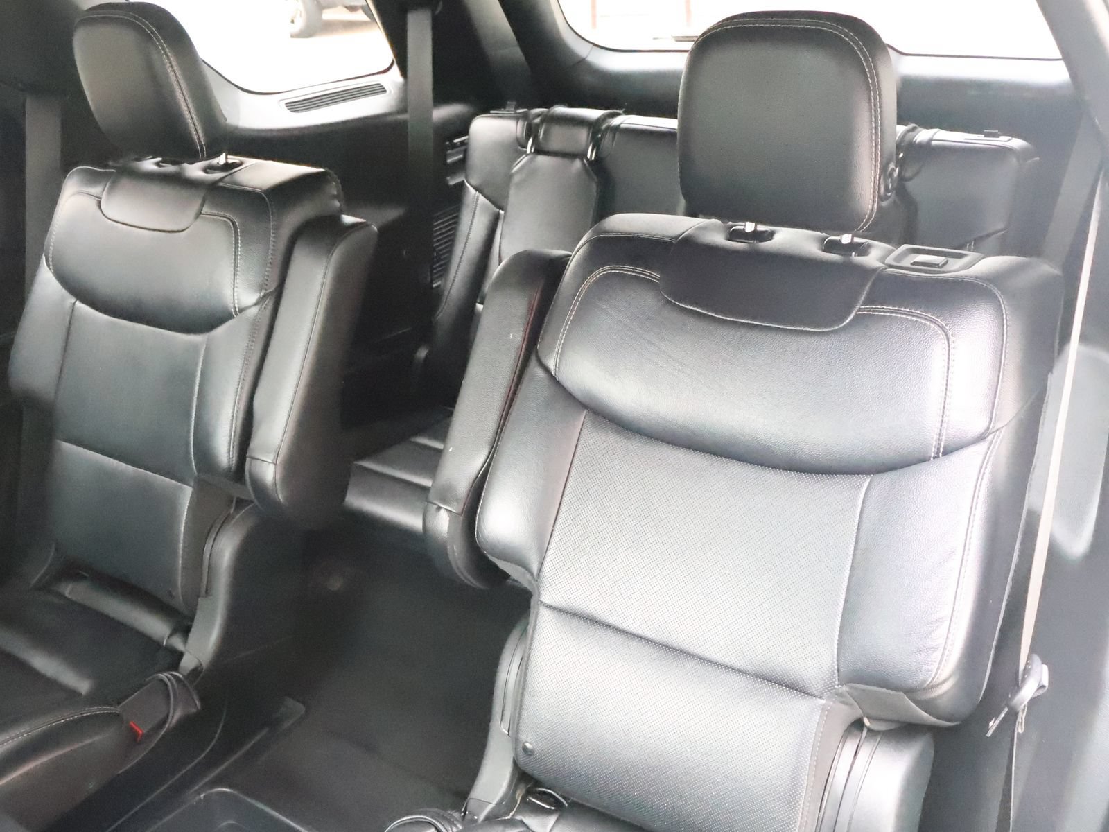 Used 2020 Ford Explorer ST w/ Premium Technology Package AWD/4WD image 45