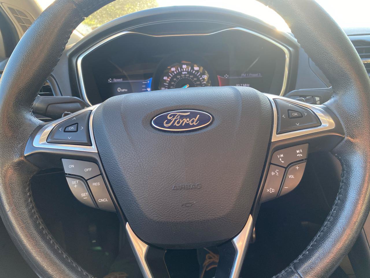 Used 2017 Ford Fusion Titanium FWD image 17