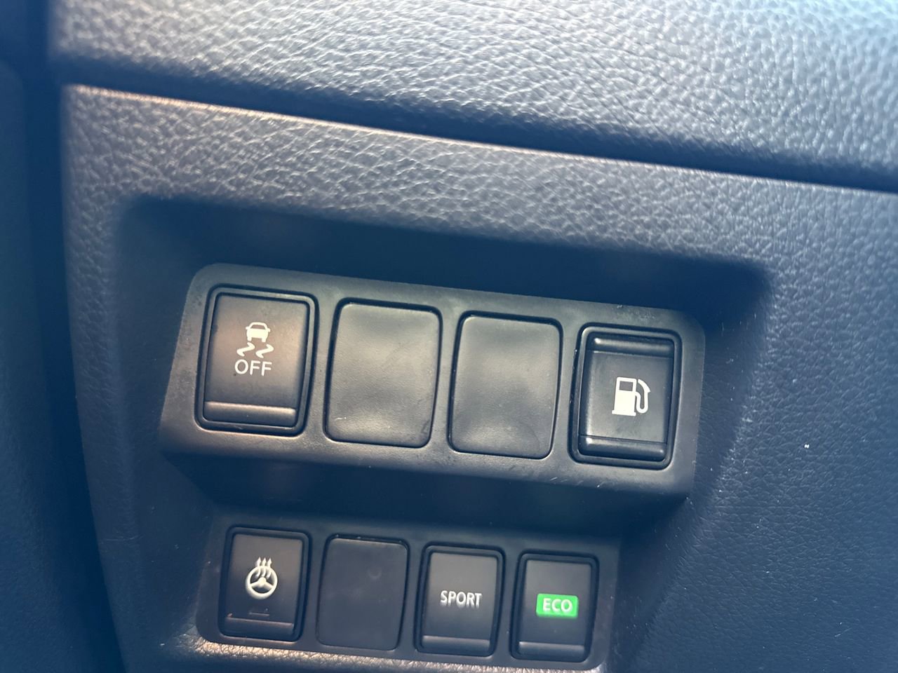 Used 2020 Nissan Rogue SL image 27