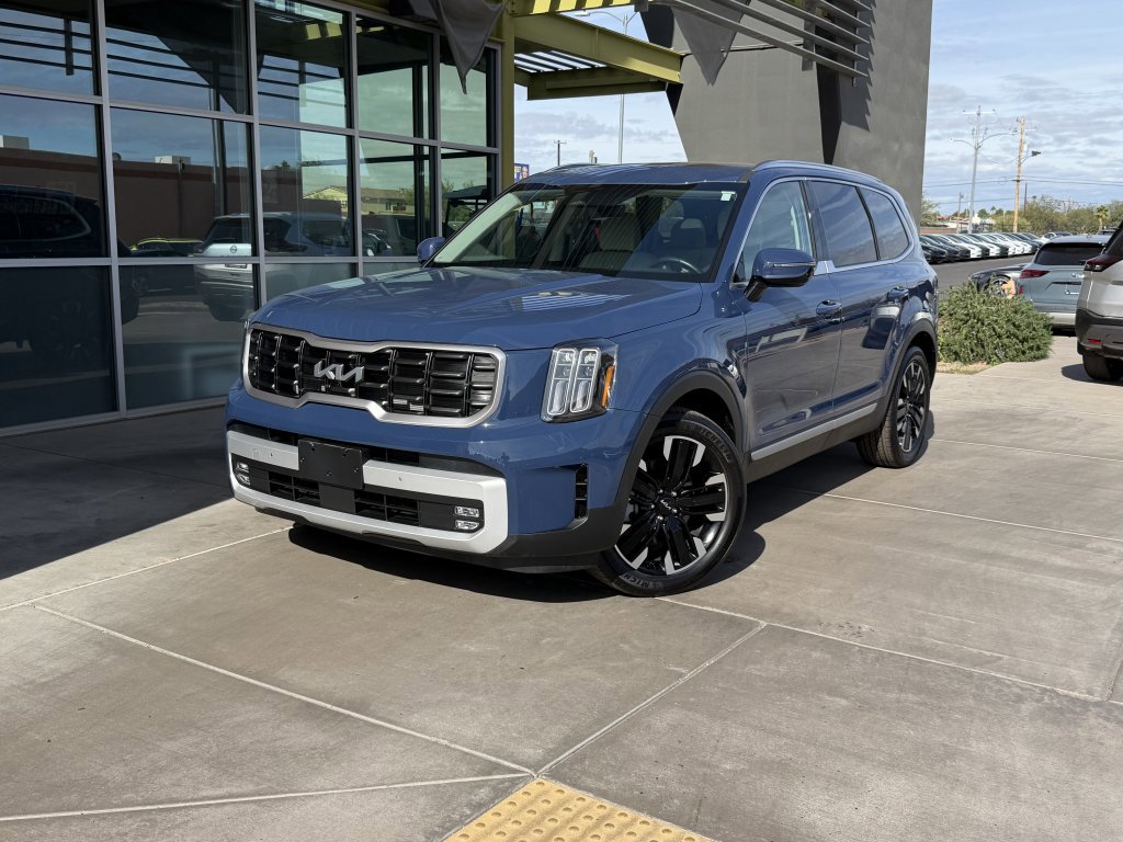 Used 2025 Kia Telluride SX AWD/4WD image 2