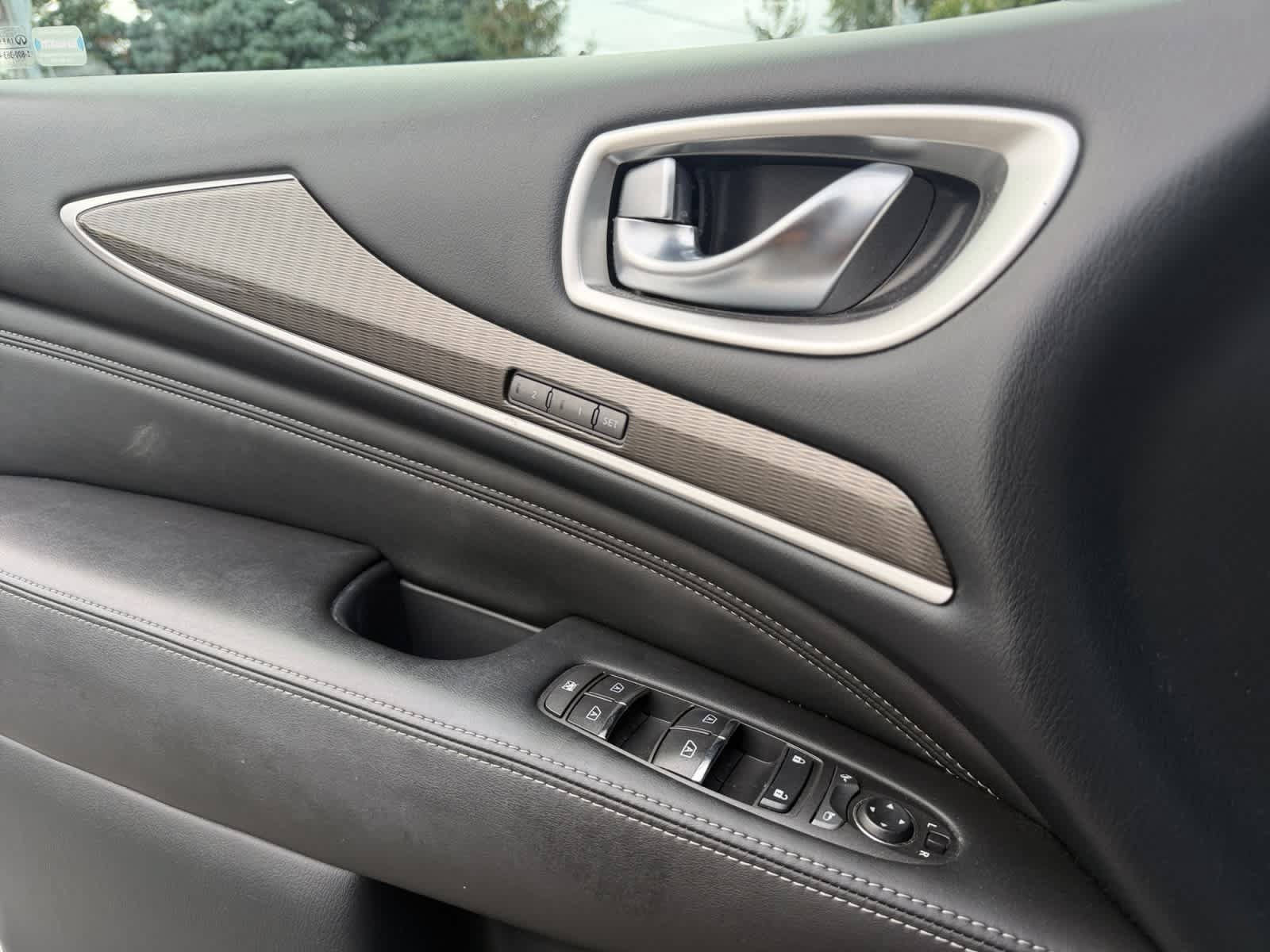 Used 2019 INFINITI QX60 Pure AWD/4WD image 39