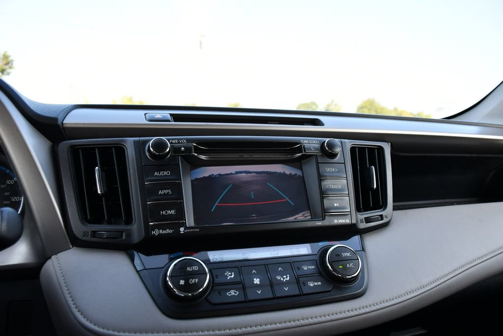 Used 2016 Toyota RAV4 XLE AWD/4WD image 12