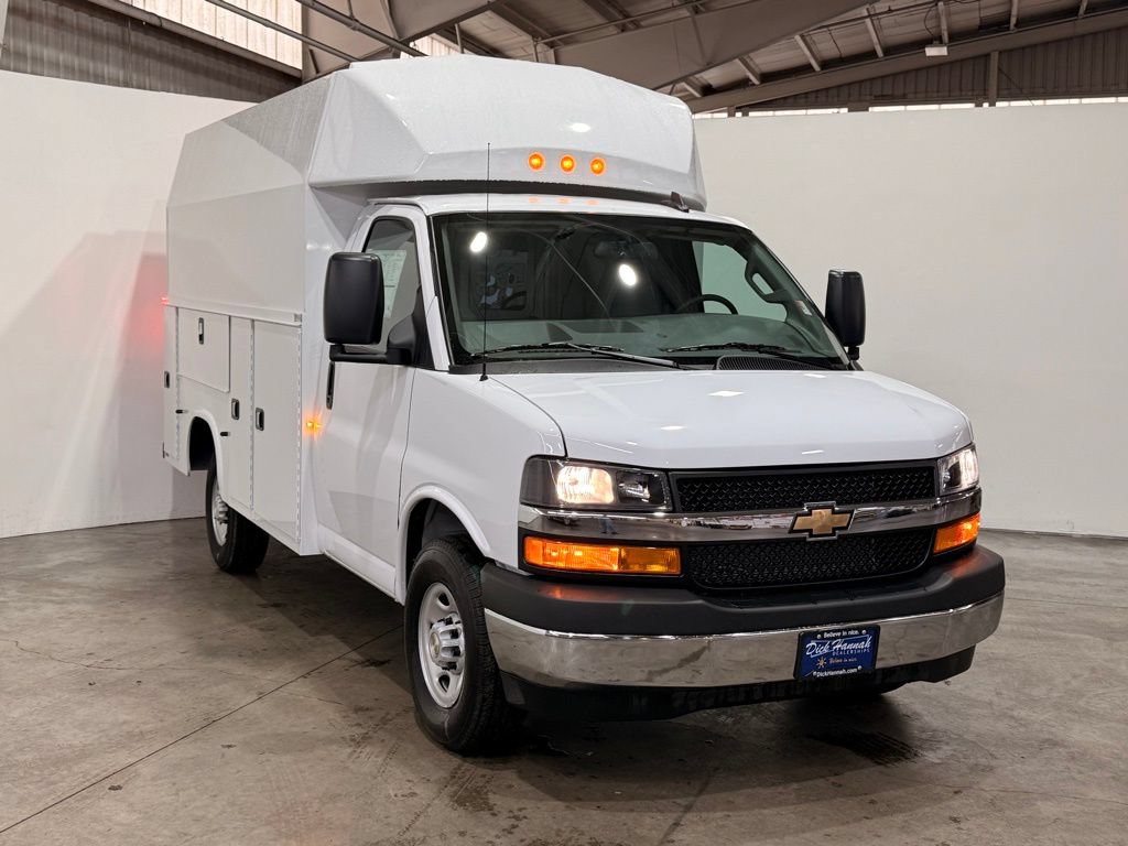 New 2025 Chevrolet Express 3500 w/ Power Convenience Package RWD image 8