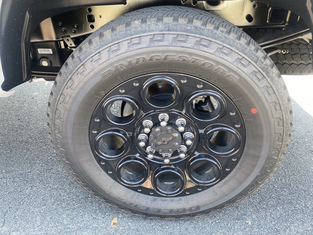 New 2026 Ford F250 Lariat w/ Black Appearance Package image 31