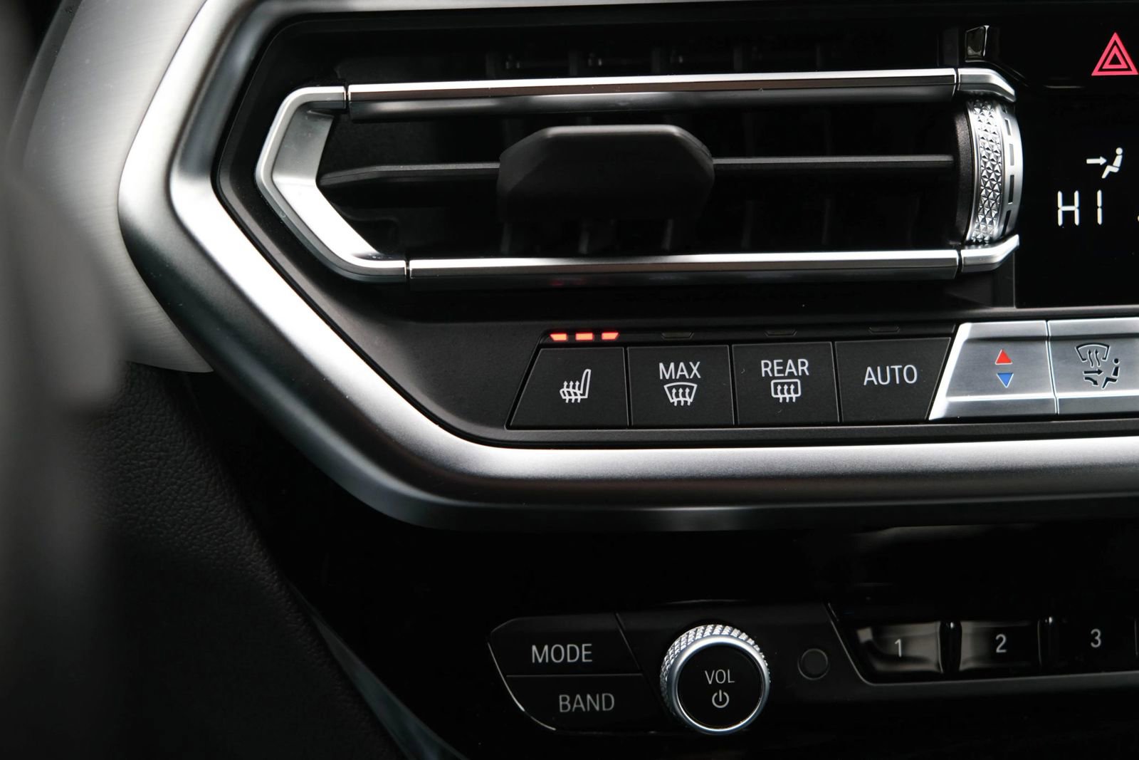 Used 2023 BMW X3 sDrive30i w/ Convenience Package image 40