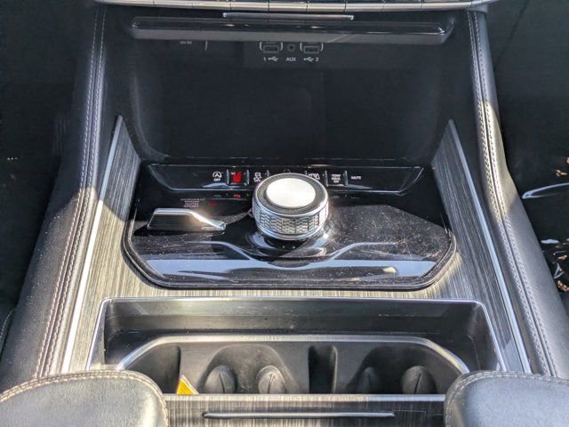 Used 2022 Jeep Wagoneer Series II image 17