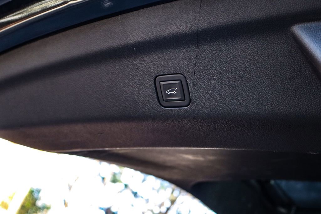 Certified 2024 GMC Yukon Denali image 48