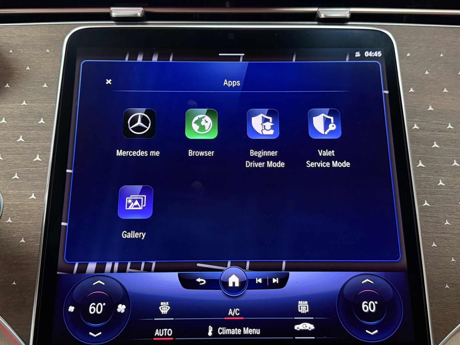 Used 2023 Mercedes-Benz EQS 450+ SUV image 34