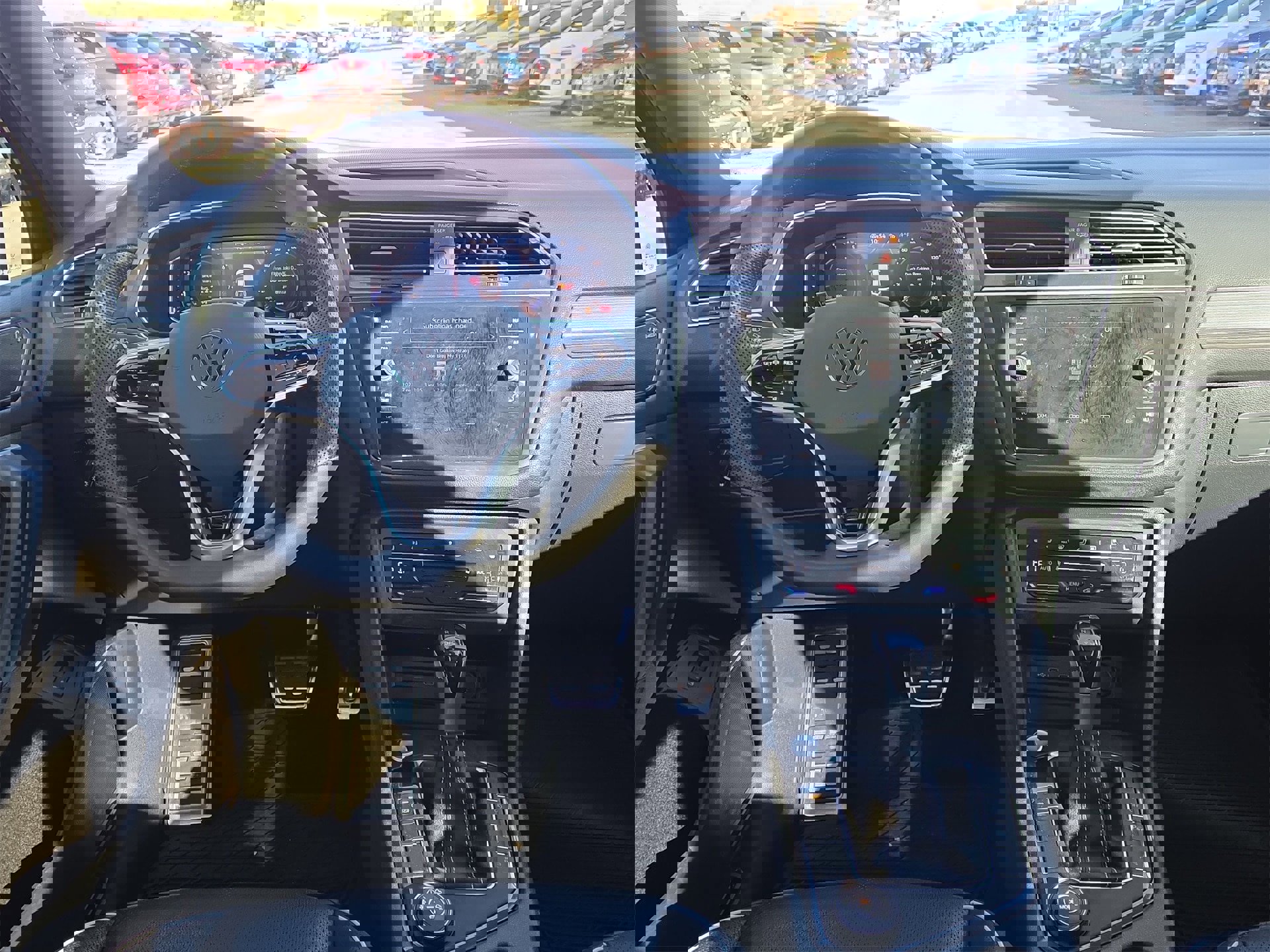 Used 2024 Volkswagen Tiguan SEL R-Line w/ MDO Package, Two-Row image 14