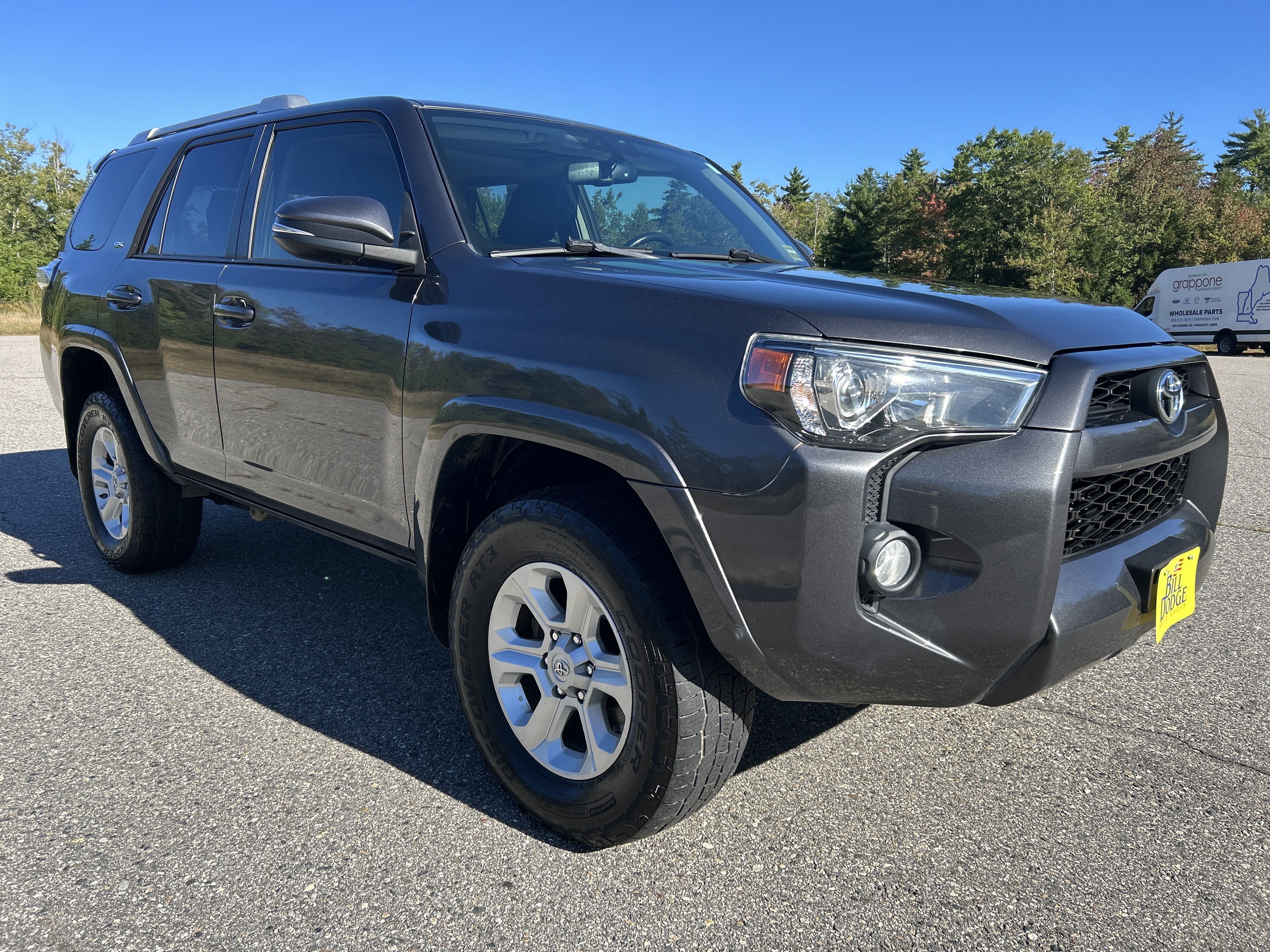 Used 2018 Toyota 4Runner SR5 Premium AWD/4WD image 3