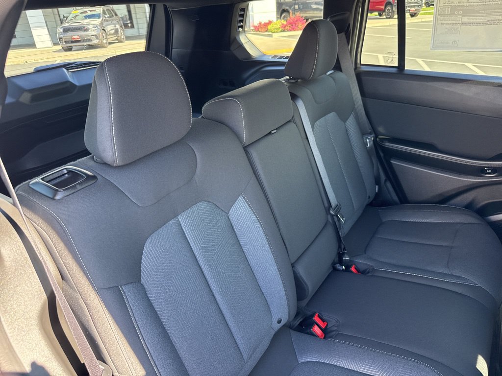 New 2026 Jeep Cherokee Laredo AWD/4WD image 15