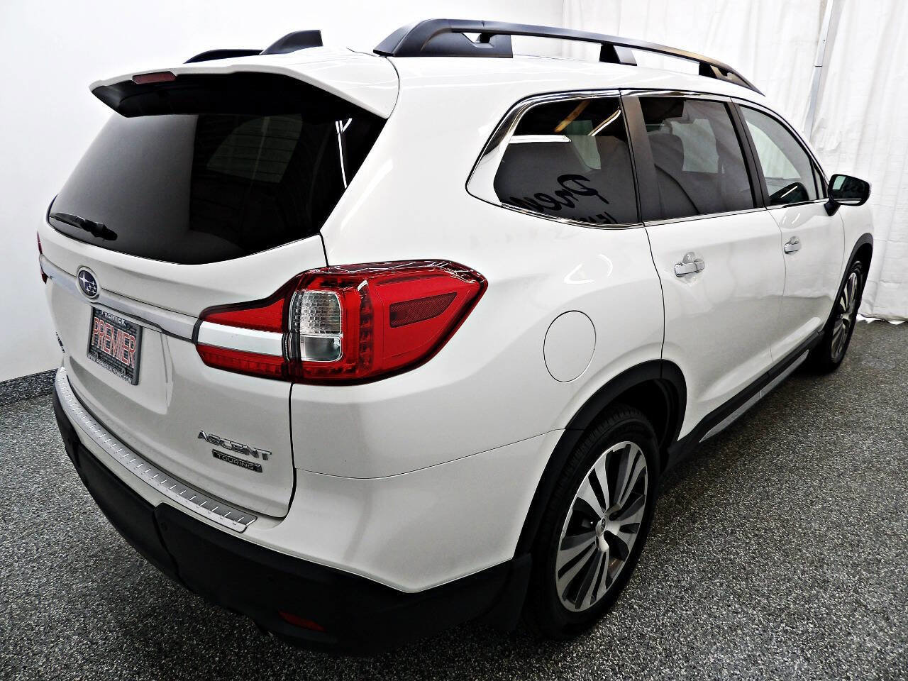 Used 2022 Subaru Ascent Touring w/ Popular Package #2A image 6
