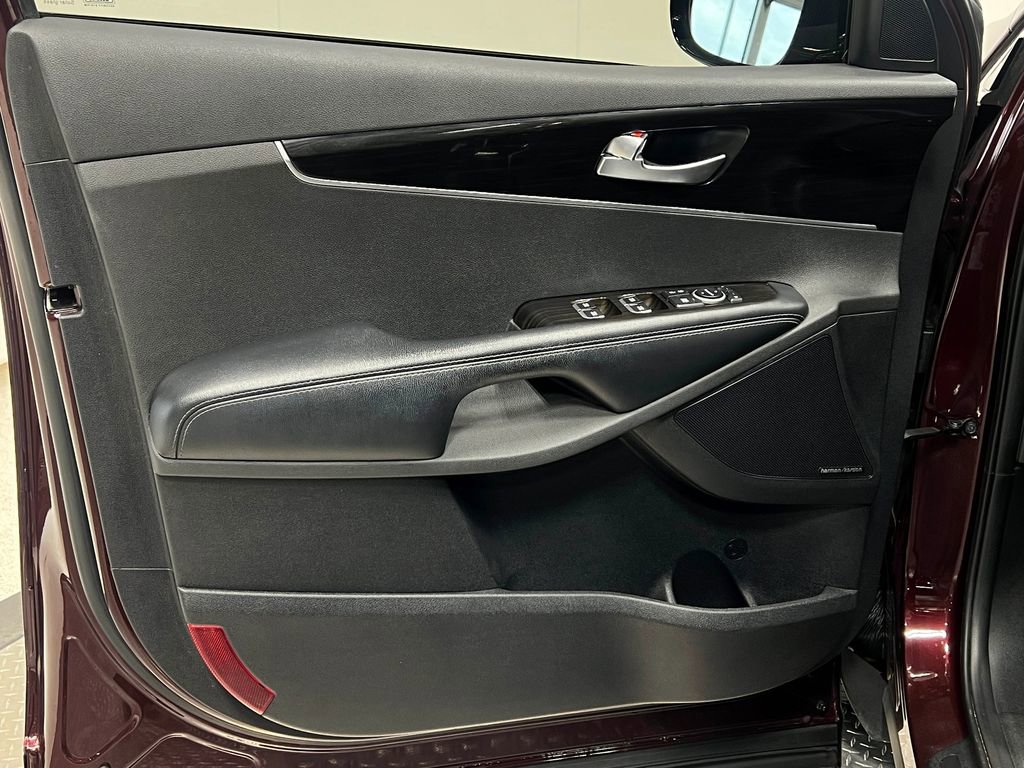 Used 2019 Kia Sorento EX w/ EX Touring Package image 16