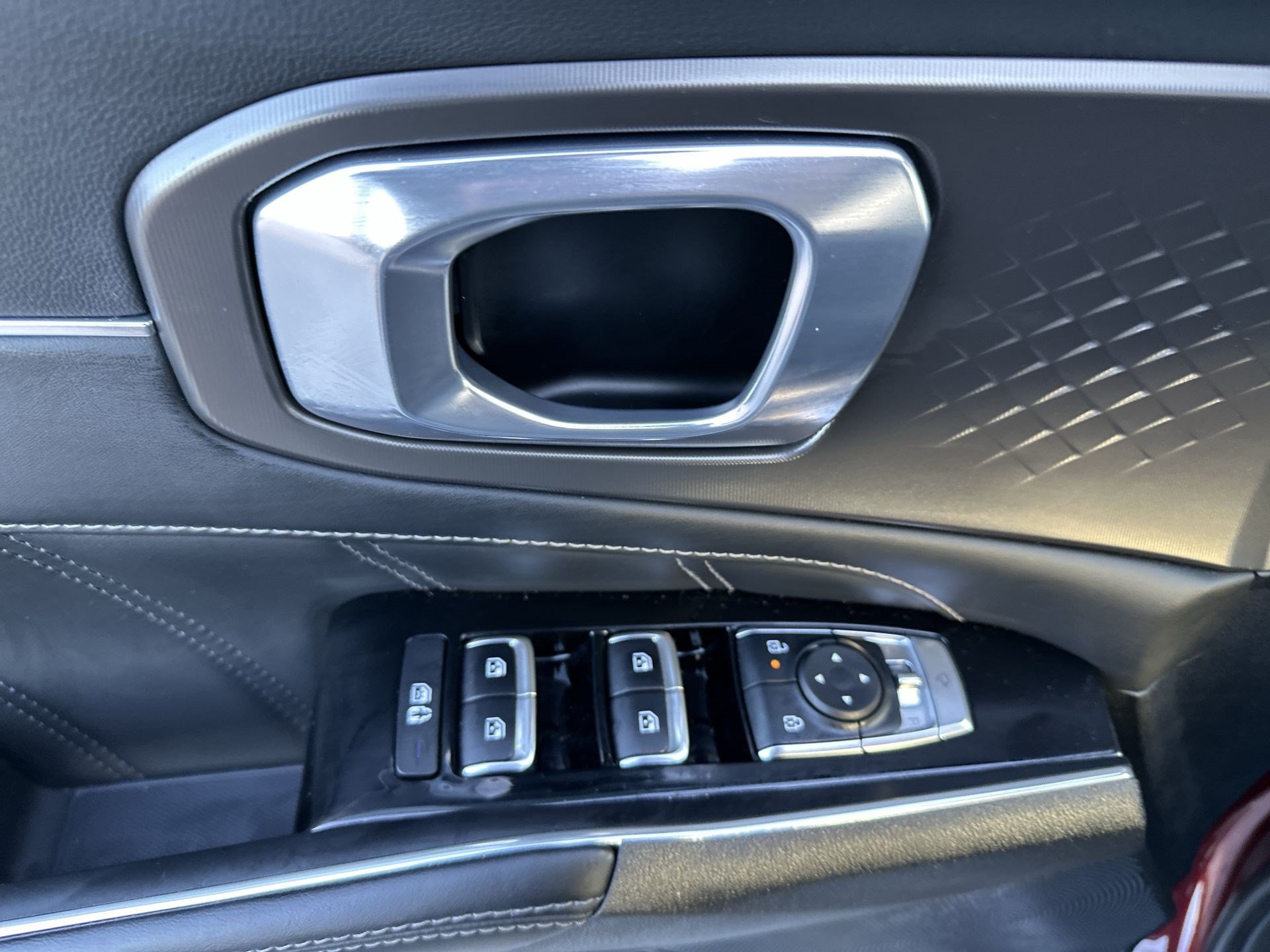 Certified 2024 Kia Sorento SX FWD image 15