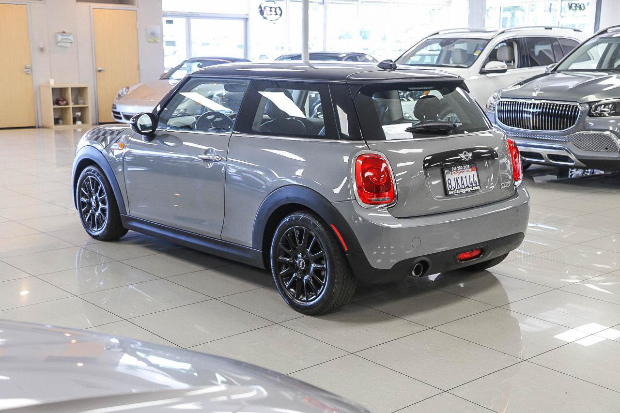 Used 2016 MINI Cooper 2-Door Hardtop FWD image 2