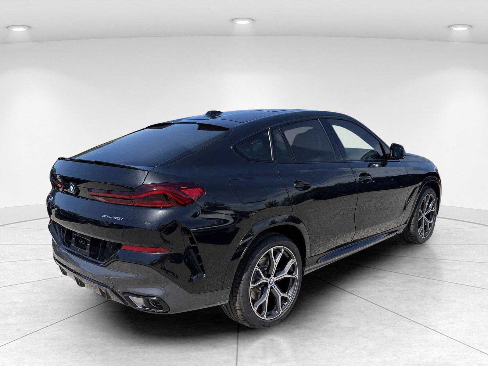New 2027 BMW X6 xDrive40i w/ Climate Comfort Package AWD/4WD image 4