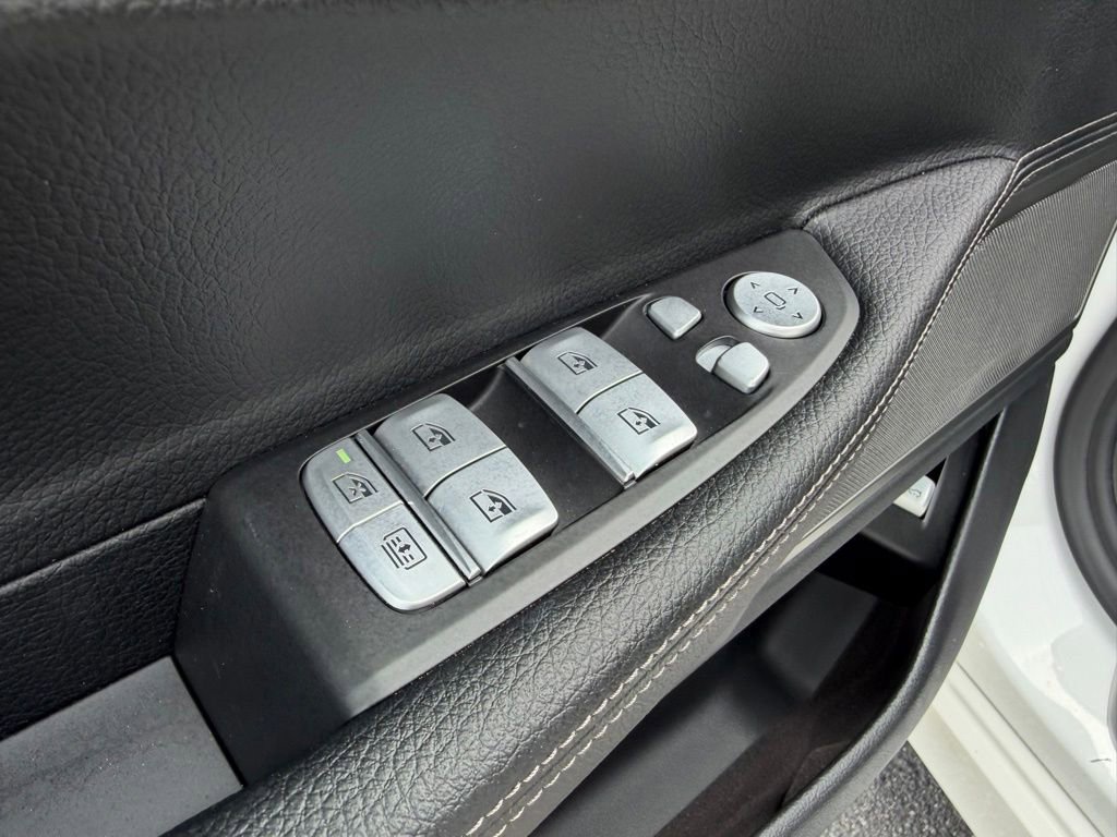 Used 2020 BMW 740i RWD image 13