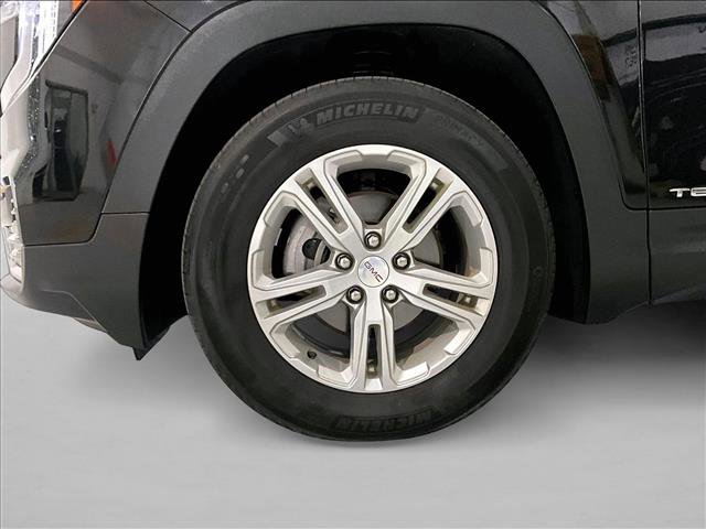Used 2023 GMC Terrain SLE FWD image 10
