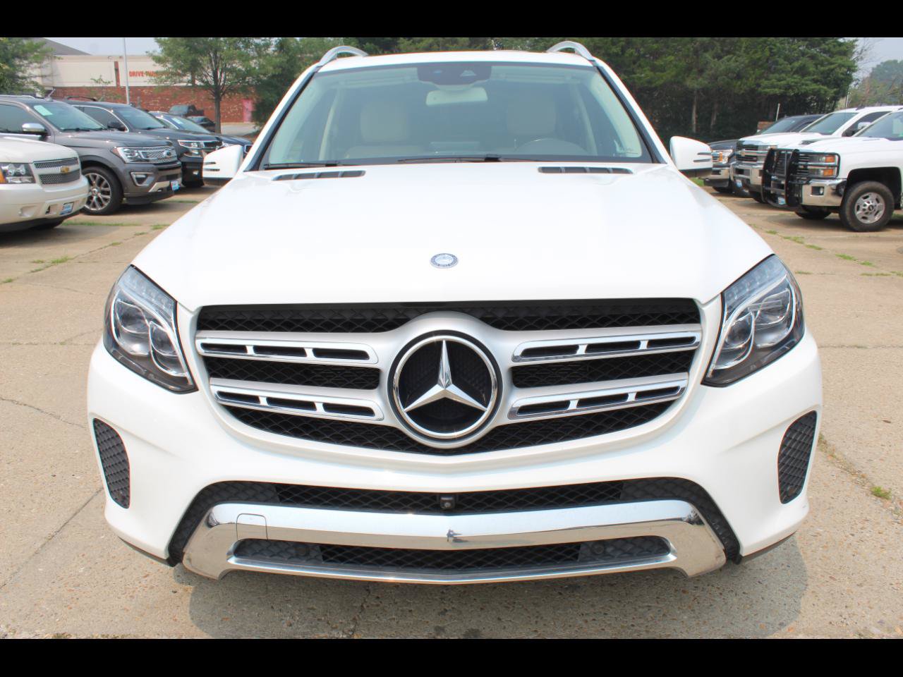 Used 2017 Mercedes-Benz GLS 450 4MATIC image 2