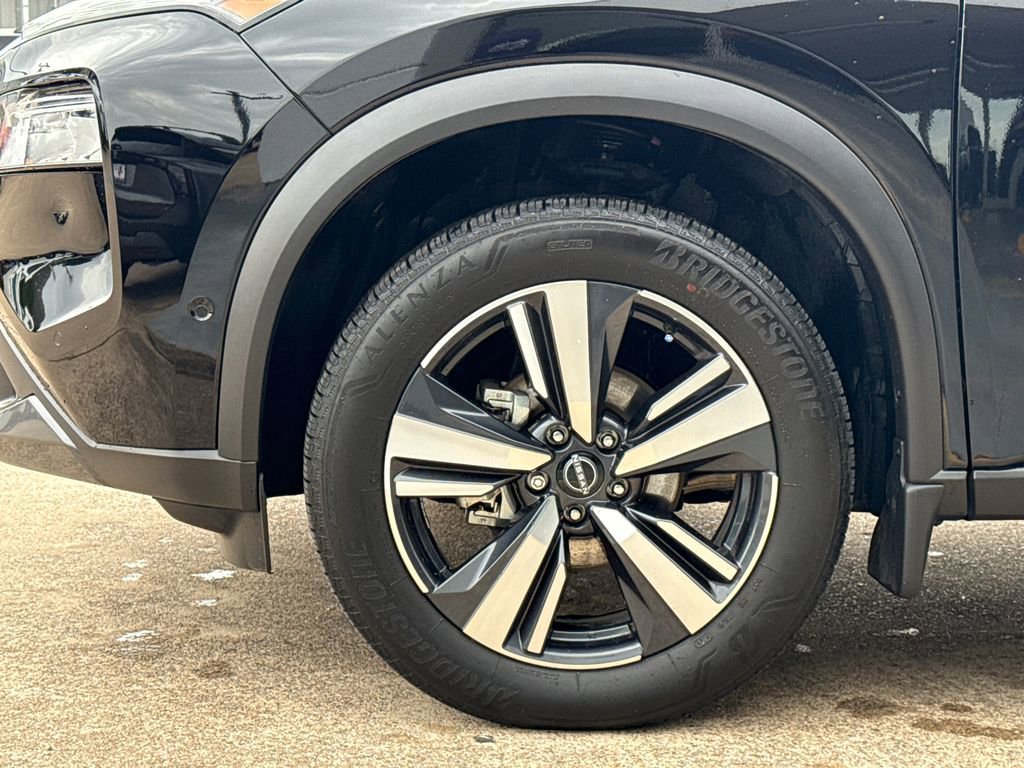 Used 2023 Nissan Rogue SL w/ SL Premium Package image 6