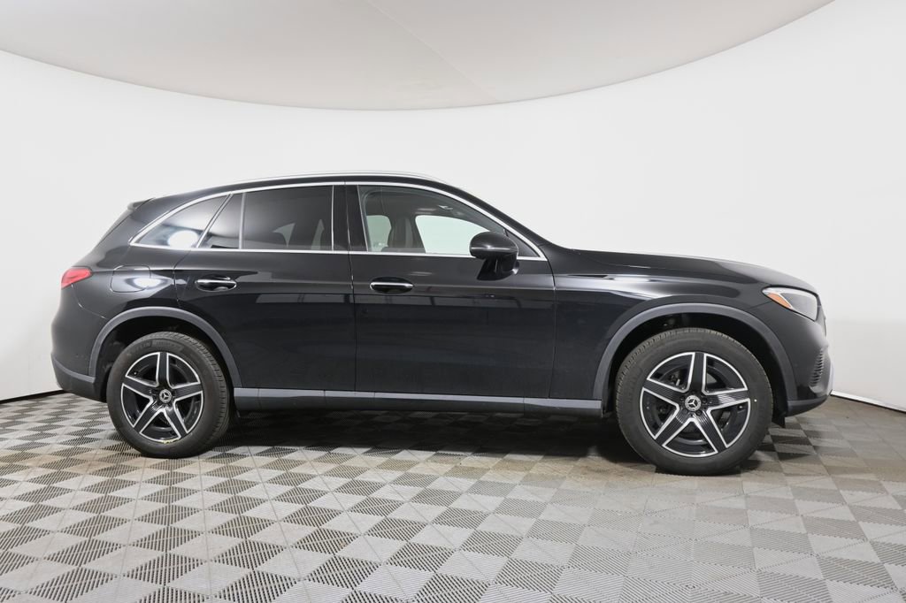 Certified 2026 Mercedes-Benz GLC 300 4MATIC image 8