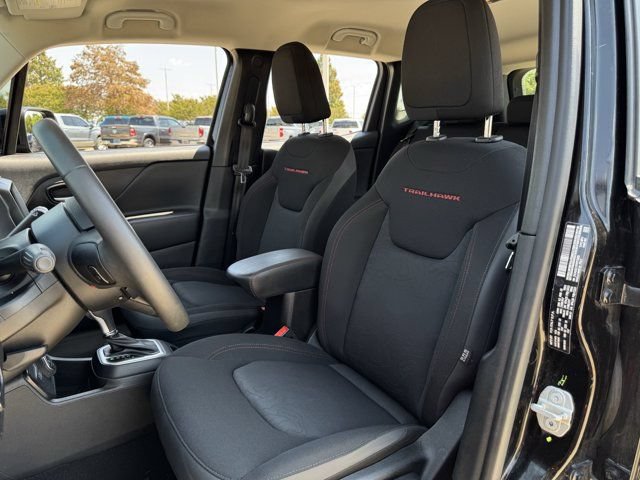 Used 2023 Jeep Renegade Trailhawk AWD/4WD image 26