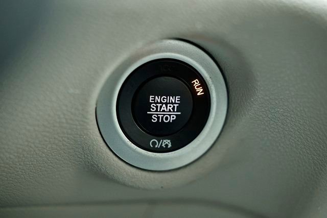 Used 2024 Chrysler Pacifica Touring-L image 36