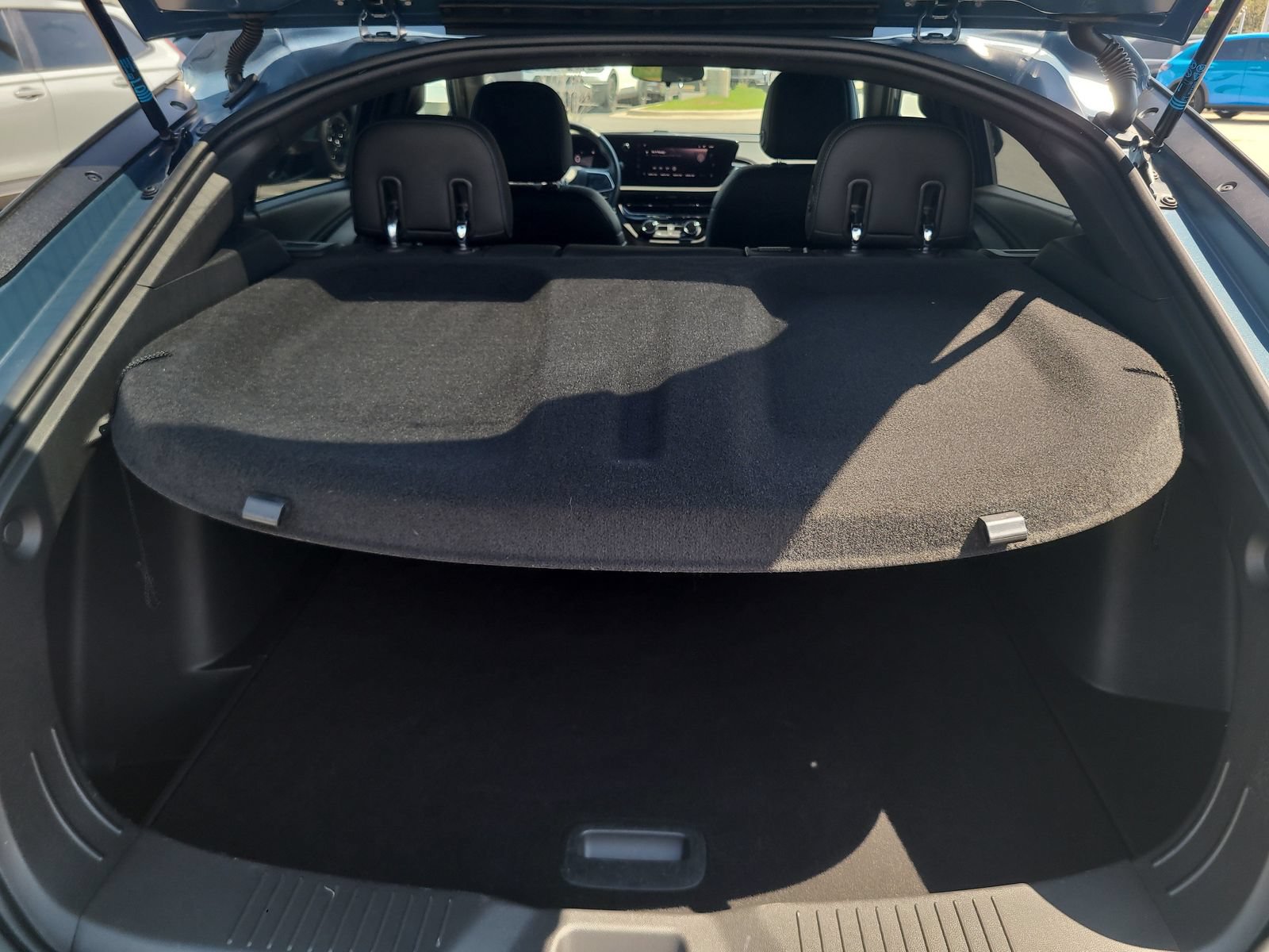 Used 2025 Buick Envista Sport Touring w/ Convenience I Package FWD image 25