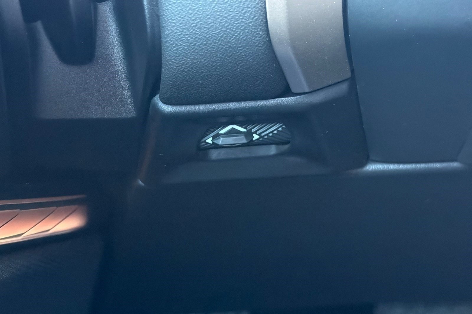 Used 2025 BMW X3 xDrive30i w/ Convenience Package image 36