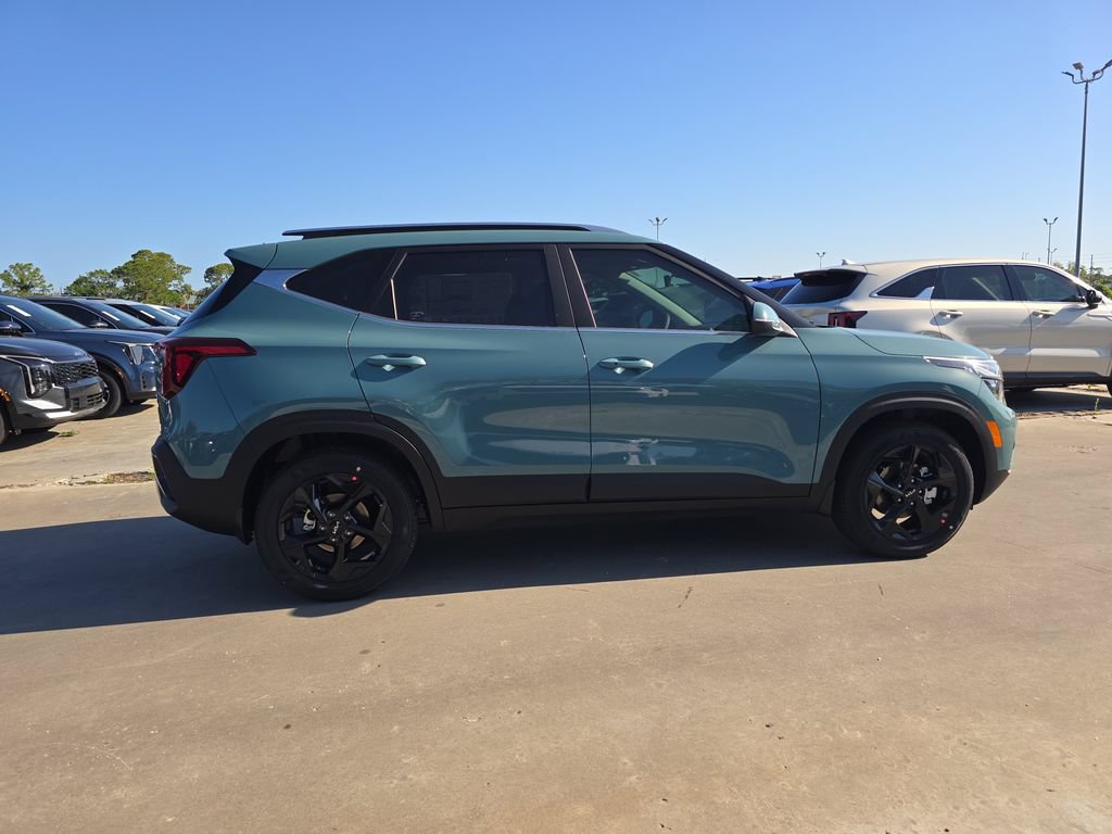 New 2026 Kia Seltos EX FWD image 9